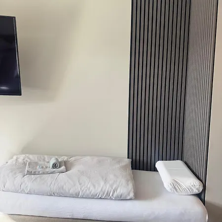 Apartamento Kr Colónia